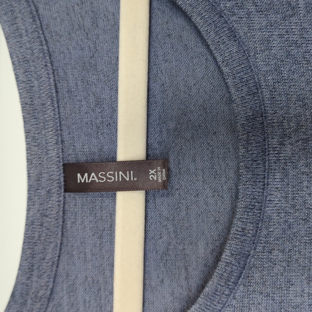 PLUS SIZE Blue Sweater with Floral Detail - Picture 3 of 4